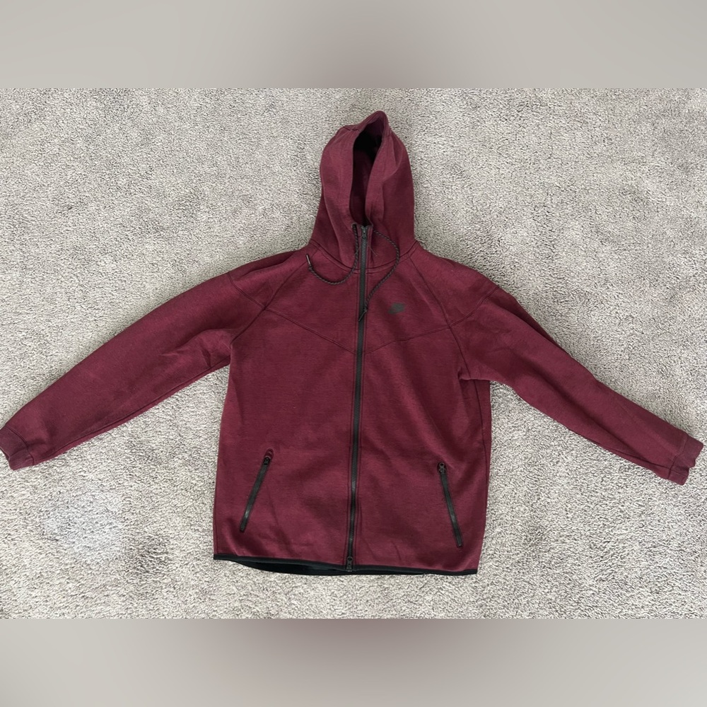 Nike Tech Sweater